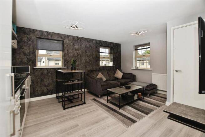 Kitchen / Lounge / Diner