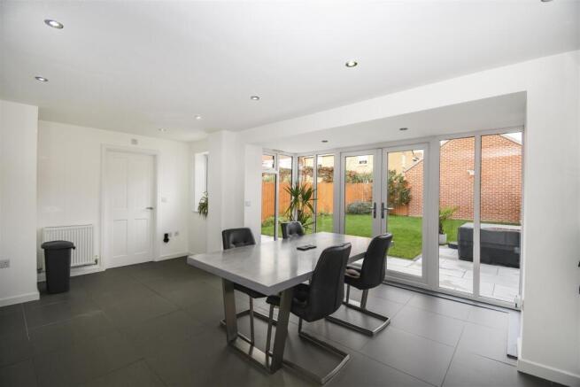 tlc_942e8ac5-017d-4a58-9dee-2a5875ae7058_e69a6be.j