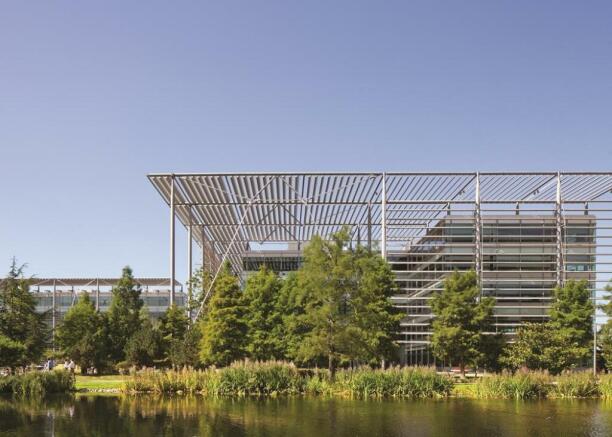 5 Chiswick Park Outs