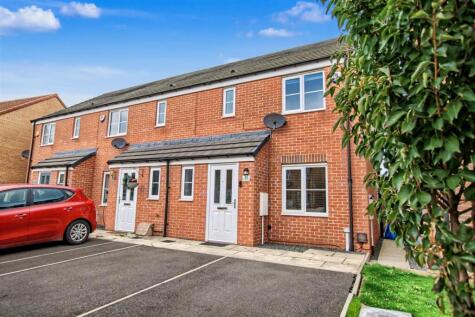 Cades Grove, Ingleby Barwick