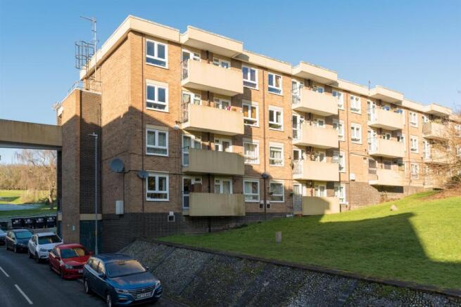 156Heathgate-019.jpg