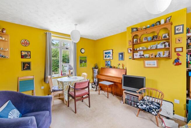 7GuntonRoad-002.jpg