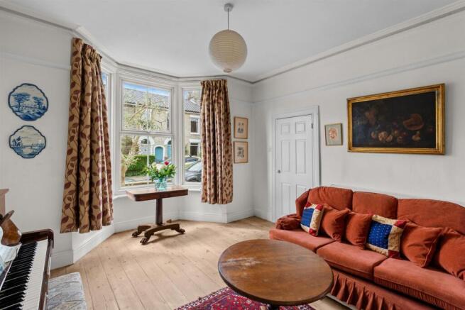 10SandringhamRd-003.jpg