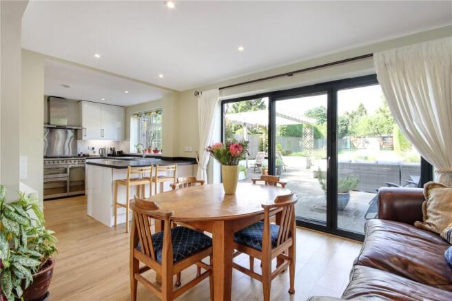 Kitchen/Dining
