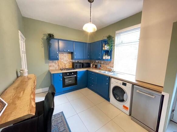 BREAKFAST KITCHEN