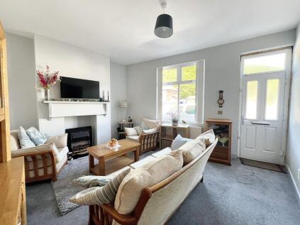 Station Road, Deepcar, S36