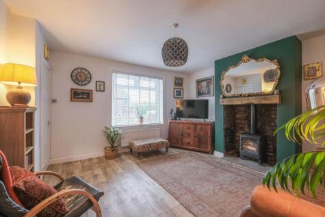 Broadlands Road, Meltham