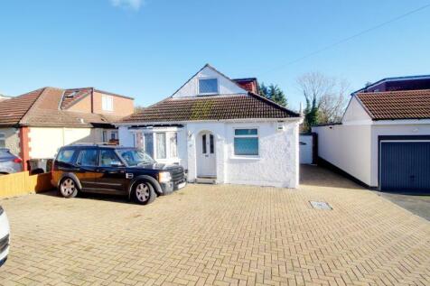 Theobalds Road, Cuffley