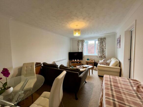 Sitting/Dining Room