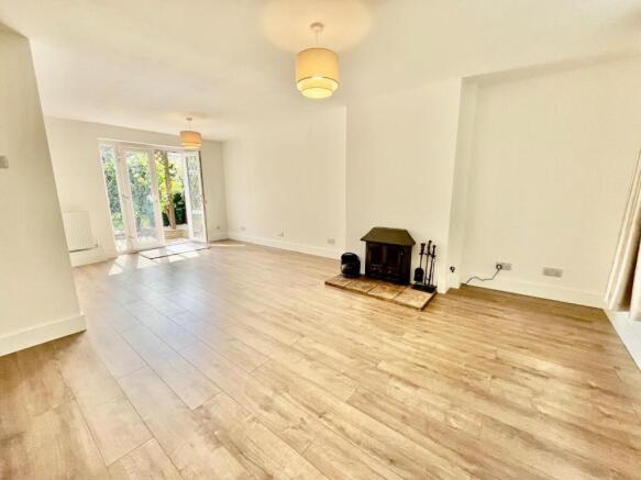 Sitting/Dining Room