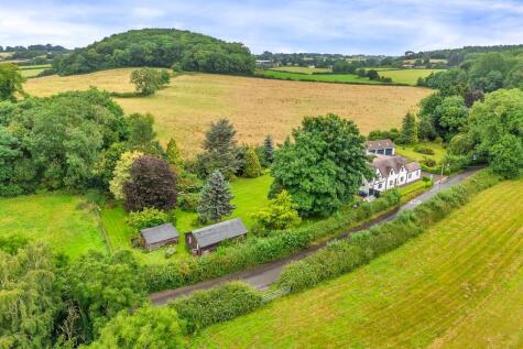 Ravens Nest, Newchurch Road, Hoar Cross, DE13