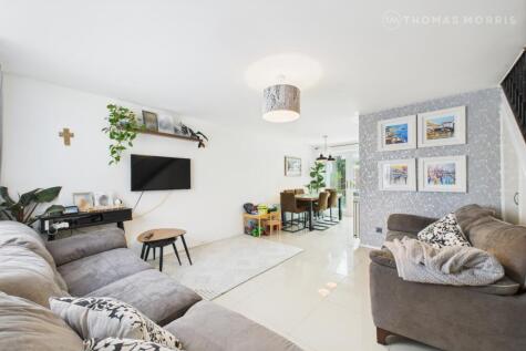 Yeats Close, Royston, Hertfordshire, SG8