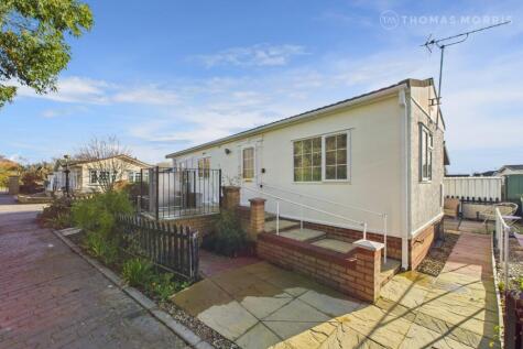 Pine Hill Park, Sawtry Way, Wyton, Huntingdon, PE28