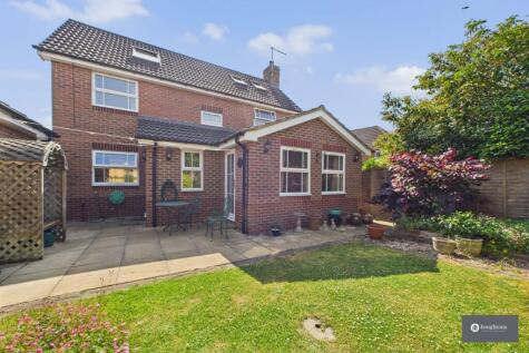 Wren Close, Brackley, NN13