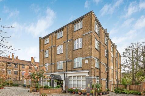 Adelina Grove, Whitechapel