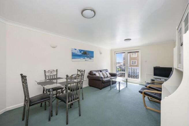 Hamilton Court-01...