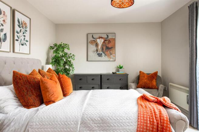Bedroom1_1.jpg
