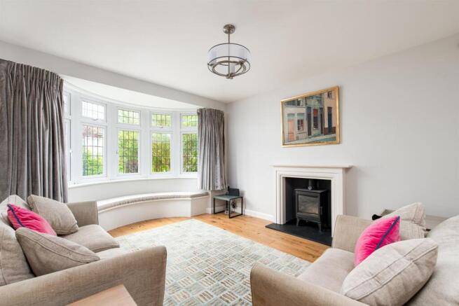 Sitting_Room_1.jpg