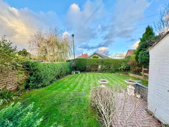 PHOTO-2025-11-19-17-59-55 (41).jpg