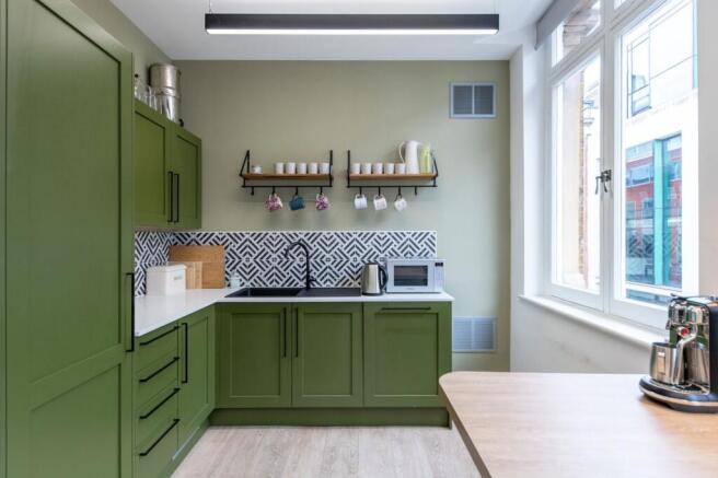 17 to 18 great pultney street 3383 kit.jpg