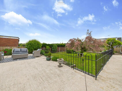 Nightingale Close, Danesmoor, S45