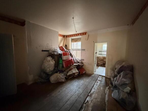 WhatsApp Image 2025-10-02 At 13.55.00 3 T202510031412.jpeg