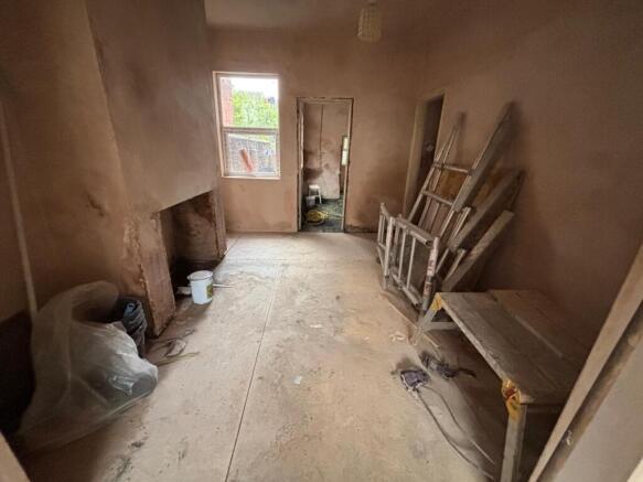 WhatsApp Image 2025-09-30 At 08.36.09 5 T202510021514.jpeg