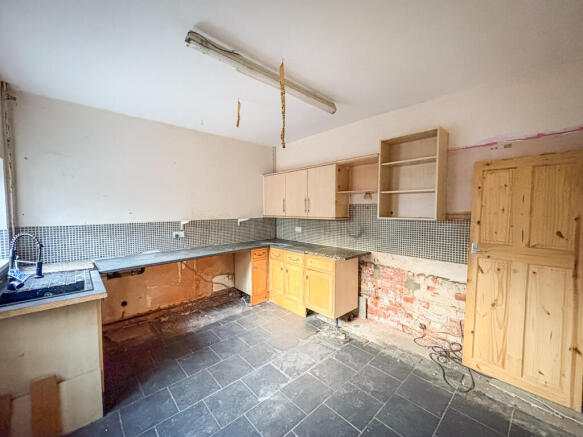 06-12-2025 14-24-37 IMG 8391 5905.V1q1c T202512091110.jpg