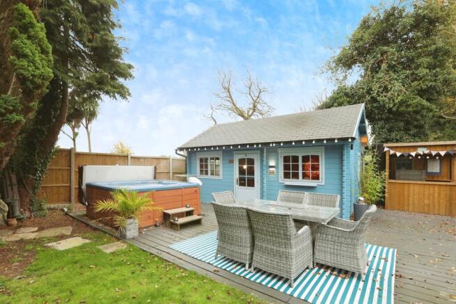 Log Cabin