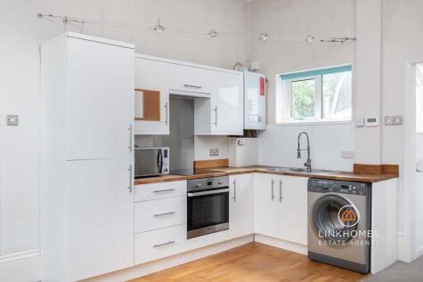 Courtenay Road, Poole, Poole, BH14