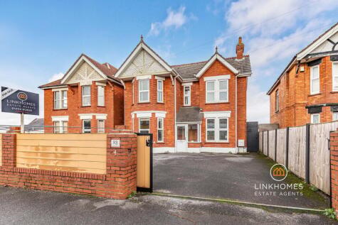 Charminster Avenue, Bournemouth, BH9