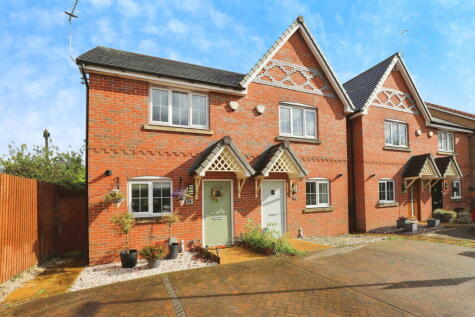 Trippear Way, Heywood, OL10 3FG