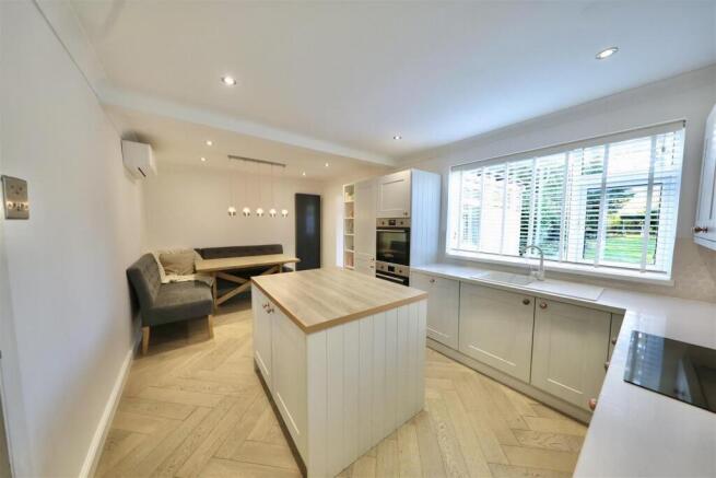 Kitchen diner
