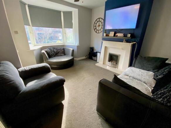 lounge..jpg