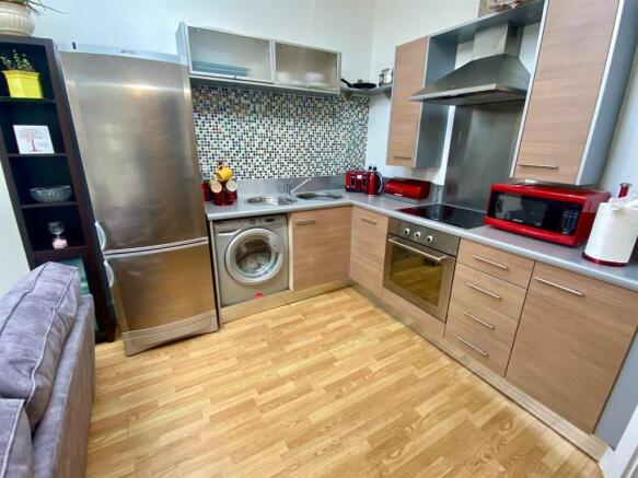 kitchen area.jpg