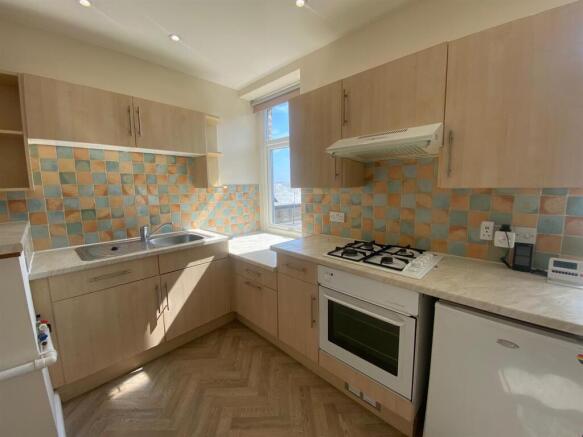 KITCHEN.jpg