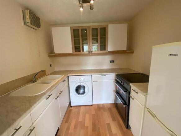 KITCHEN.jpg