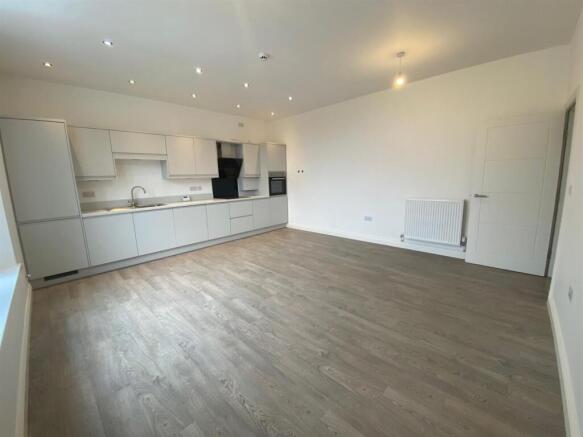 KITCHEN AREA 1.jpg