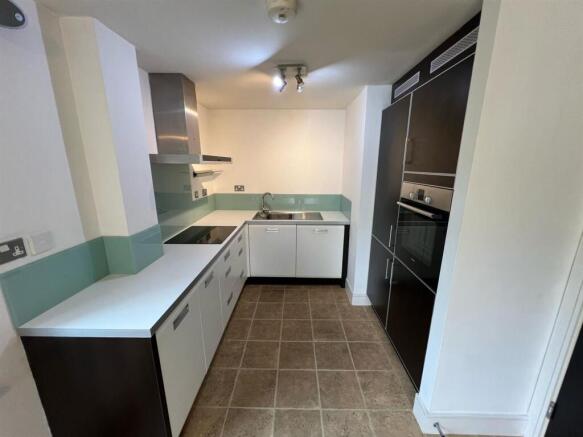 KITCHEN 1.jpeg