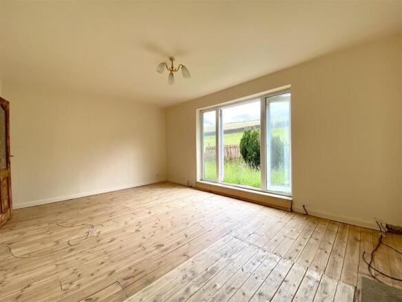 Bramleys Estate Agents - Heath Close - Linthwaite 