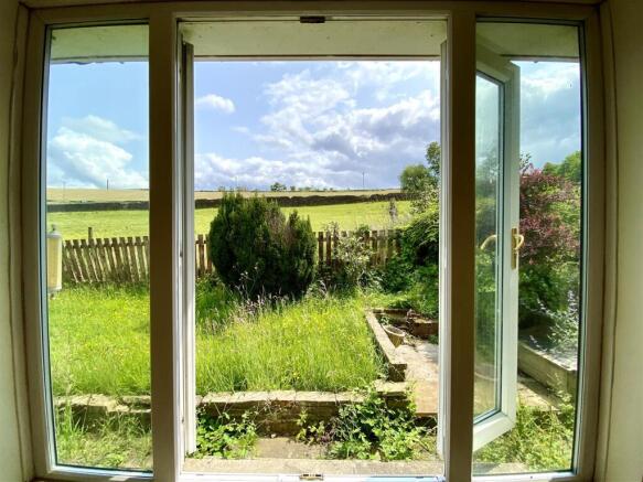 Bramleys Estate Agents - Heath Close - Linthwaite 