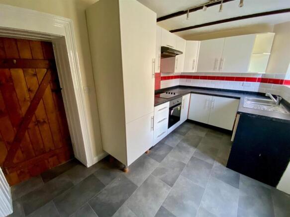 kitchen new.jpg
