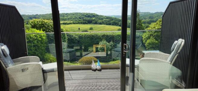 Bramleys Estate Agents - Fenay Bankside - Fenay Br