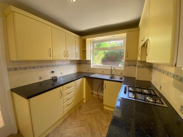 KITCHEN 1.jpg