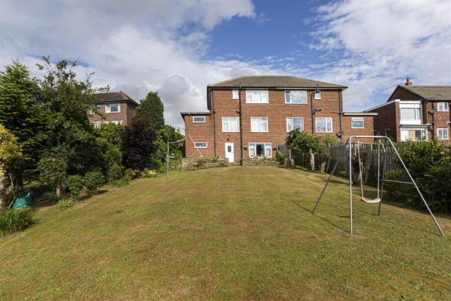 Bramleys Estate Agents - Roslyn Avenue - Netherton