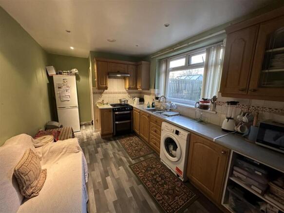 Bramleys Estate Agents - Lincoln Avenue - Heckmond