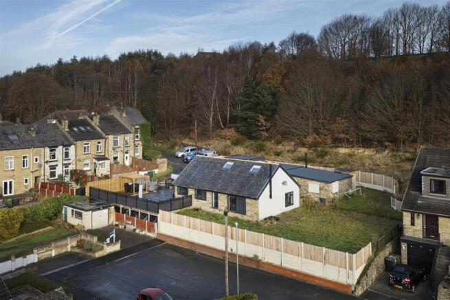 Bramleys Estate Agents - Walkley Terrace - Heckmon