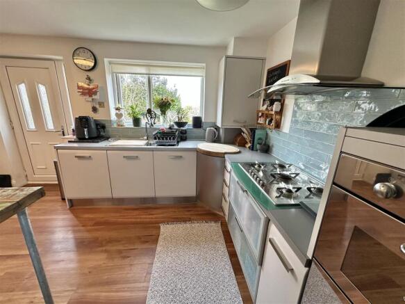 Bramleys Estate Agents - Sandiway Bank - Dewsbury 