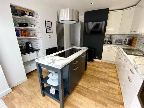 priory way 78 kitchen 3.jpg