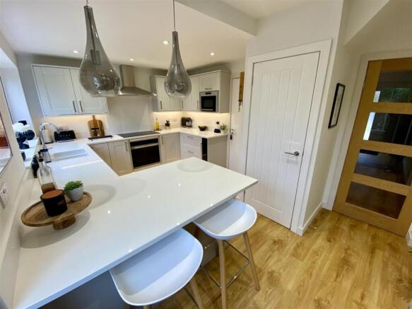 Bramleys Estate Agents - Fernhurst Road - Mirfield